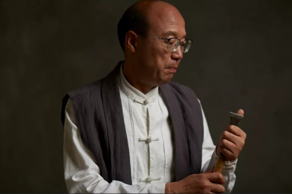 abipac
董事长杜承三先生